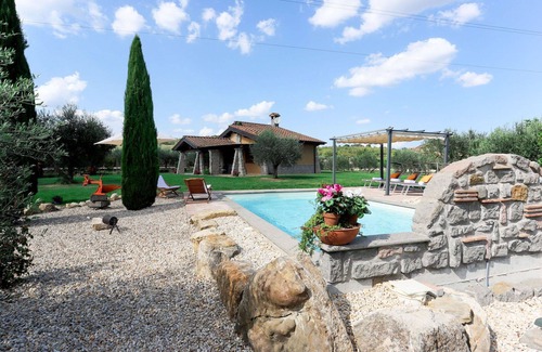Sutri Villa | Wonderful private villa for 5 people with WIFI, private pool, A/C, TV, terrace and panoramic view