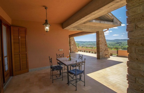 Sutri Villa | Wonderful private villa for 11 people with WIFI, A/C, private pool, TV, terrace and pets allowed