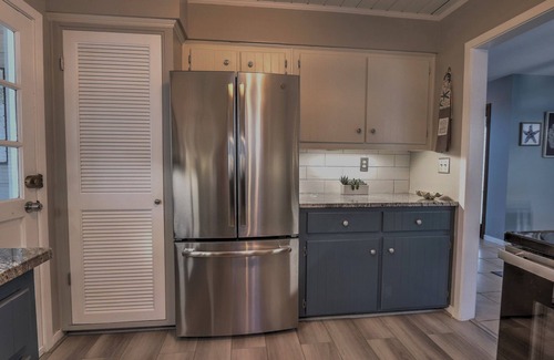 Lawton Woods House | WONDERFUL SEA PINES HOME WITH PRIVATE POOL, MINUTES TO THE BEACH -5 Cotton Lane