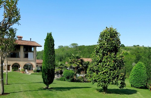Bastia Mondovi House | Wonderful villa for 4 guests with pool, WIFI, TV and terrace