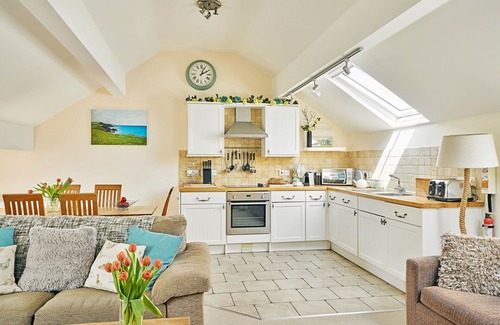 Hartland House | Wonderful villa for 6 guests with WIFI and pets allowed
