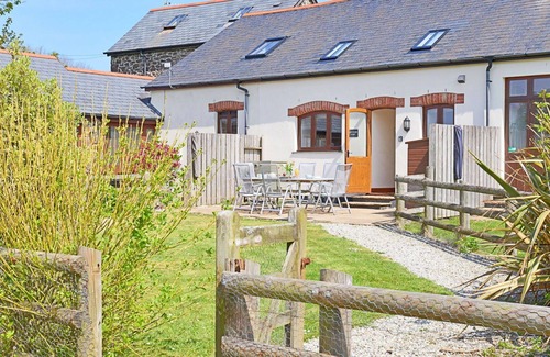 Hartland House | Wonderful villa for 6 guests with WIFI and pets allowed