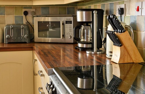 Tremadog House | Wonderful villa for 10 guests with WIFI, TV and pets allowed