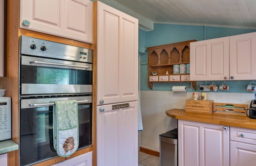 St. Dennis House | Wonderful villa for 4 guests with WIFI, pets allowed and parking