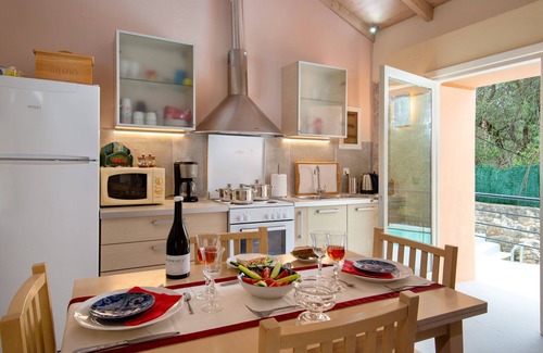 Mpogdanatika House | Wonderful villa in a secluded location with an outdoor pool and private gardens.