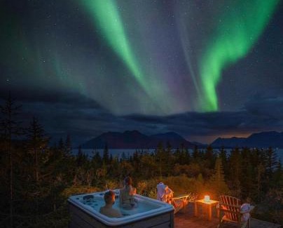 Kvaefjord Municipality Cabin | WonderInn Arctic