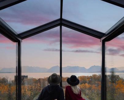 Kvaefjord Municipality Cabin | WonderInn Arctic