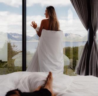 Kvaefjord Municipality Cabin | WonderInn Arctic