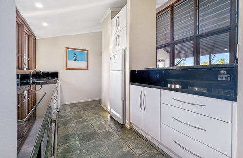 Wongaling Beach Apartment | Wongalinga Beachfront Apt 5