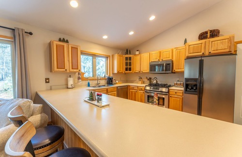 Ely House | Wooded setting, close to town, clean! ATV & snowmobile from front door!