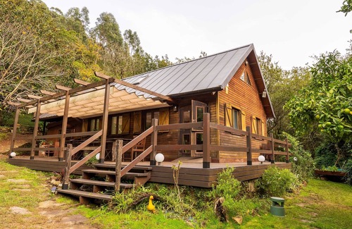 Puebla del Caraminal Cottage | Wooden House in Remanso do Manantial