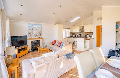 Narberth Cabin | Woodland Retreat near Wiseman's Bridge Beach - Pet-Friendly & Sleeps 6