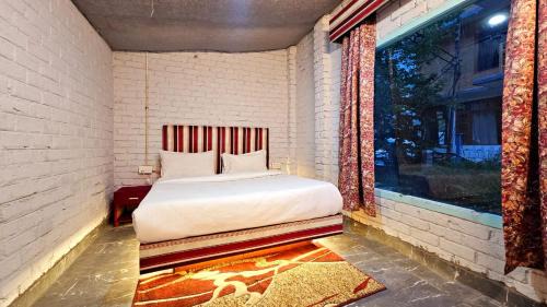 Khattalwada House | Woodmanali