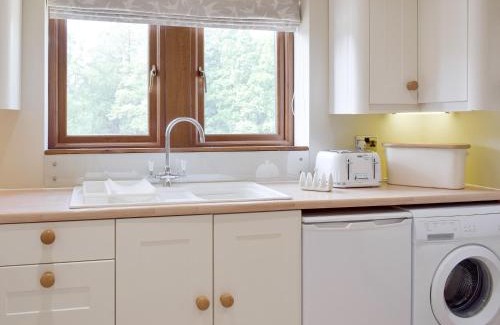 Clitheroe House | Woodpecker Cottage - Ukc3412