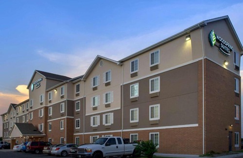 South Tulsa Hotel | WoodSpring Suites Broken Arrow