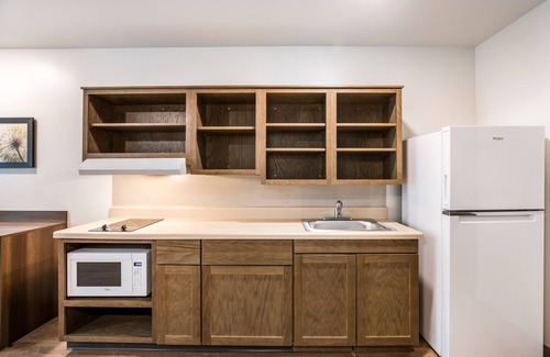 Colton Hotel | WoodSpring Suites Colton