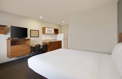 Frederick Hotel | WoodSpring Suites Frederick I-70