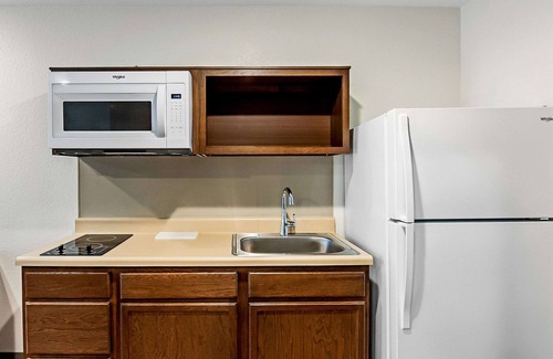 Sparks Hotel | WoodSpring Suites Reno Sparks