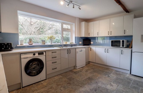 Eleighwater House | WOODSTOCK, pet friendly, with open fire in Chard