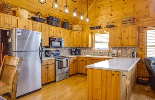 Necowa Cove Cabin | Woodsy, Dog-Friendly Cabin w/Lake & Mountain Views, Private Hot Tub, & Grill