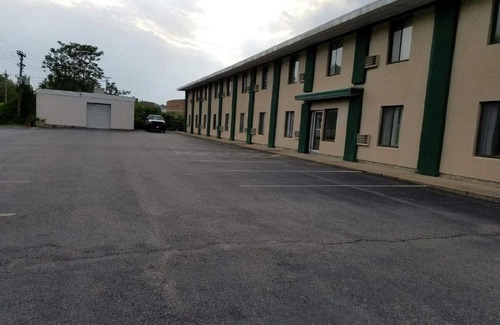 Woonsocket Hotel | Woonsocket Motor Inn