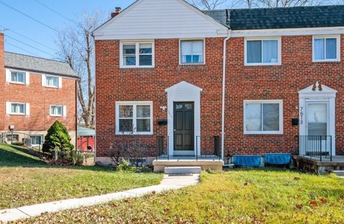 Parkville House | Work From Home Away From Home!