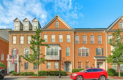 Herndon House | Work, Play & Explore DC Area: Herndon Haven!