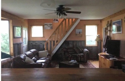 Augusta House | Working Cattle Ranch, Between Yellowstone and Glacier!