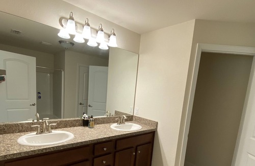 Mirror Lakes House | Working power 4 bed 2 bath big yard swim spa 20 min to the beach