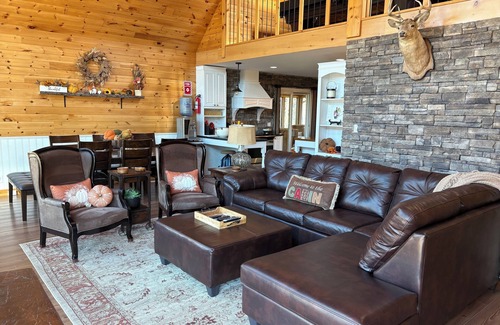 Lester Beach Cottage | World Class executive Cottage with pool/hot tub near Grand Beach & Lake Winnipeg