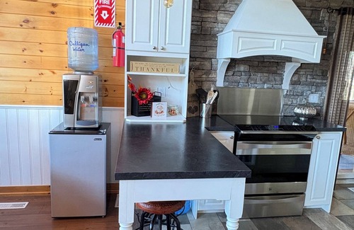 Lester Beach Cottage | World Class executive Cottage with pool/hot tub near Grand Beach & Lake Winnipeg
