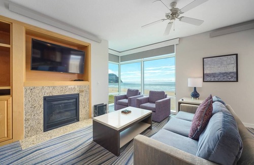 Seaside Gilbert District Condo | Worldmark Deluxe 3br 3ba Penthouse - Oceanfront