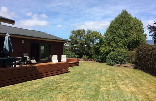 Te Anau House | *Worsley House*Great location 5 mins to Town Centre*Free Fibre Wifi*