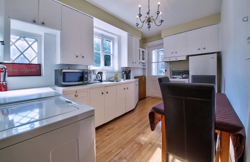 Cap-Blanc Apartment | Wow! Perfect Apartment Suites in Quebec City - Walk and Enjoy!