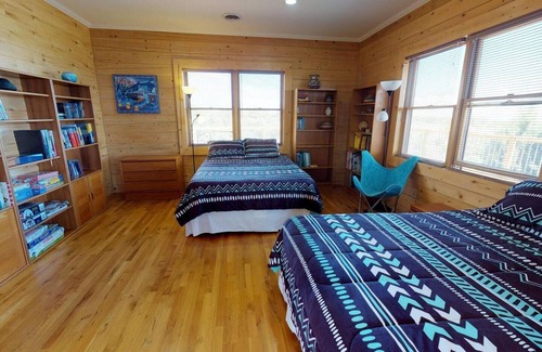 Blanding Cabin | Wrap Around Deck, Mustang Mesa Cabin