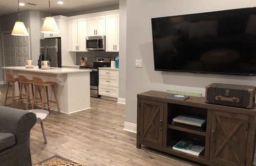 Port St. Joe House | Wren cottage is an adorable, cozy beach cottage, steps from the beach!