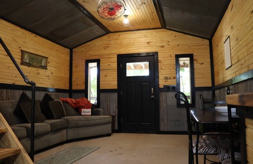 Powell Cabin | Wren's Nest Cabin