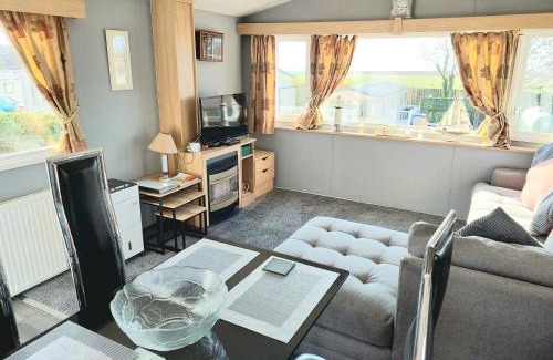 Saint Cyrus Apartment | Wright Choice caravan rental 5 Lunan View St Cyrus Caravan Park
