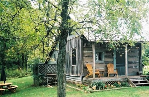 Lexington Cabin | Writer's Retreat on Shenandoah Farm