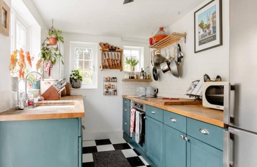 Ashford House | Writers Retreat in the heart of Ashford Town