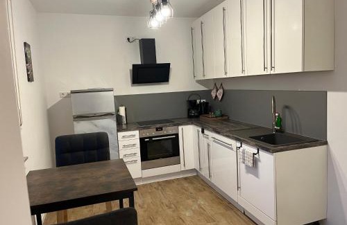 Greven Apartment | Wunderschöne Ferienwohnung mit Balkon auf dem Bauernhof