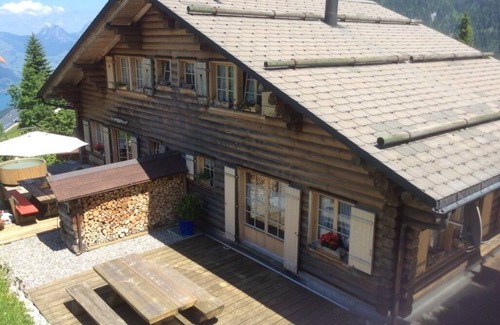 Emmetten House | Wunderschönes Block-hausteil Direkt im Ski- und Wandergebiet Stockhütte NW