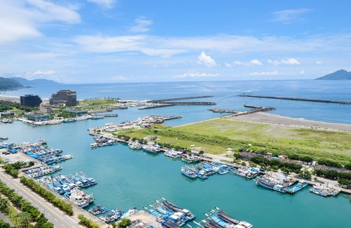 Toucheng Condo | Wushi Harbor Luxury Beach Condo Getaway