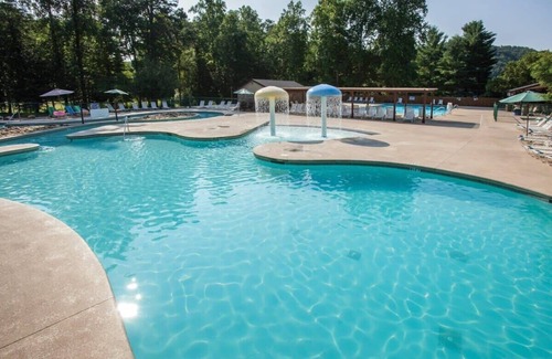 Lake Lure Condo | Wyndham Fairfield Mountain |1BR/1BA King Bed Suite
