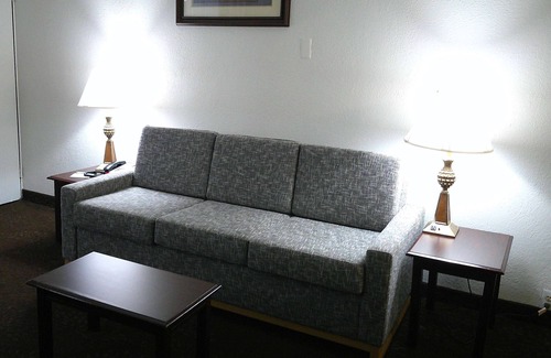 Romulus Hotel | Wyndham Garden Romulus Detroit Metro Airport
