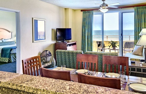 Daytona Beach Resort | 🌴Wyndham Ocean Walk Resort✨ Experience Paradise in a 2BR Villa - Sleeps 8!