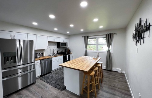 Spenard Apartment | Wyoming 2