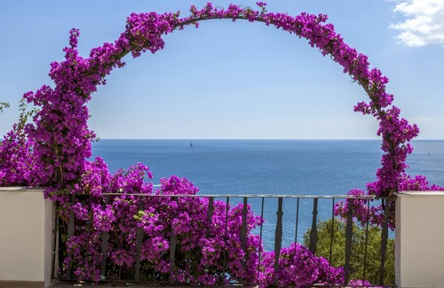 Arenzano Villa | x 4 persons, 100 sqm terrace overlooking the sea, with garden and covered garage