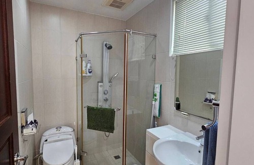Daan Apartment | Xinyi 53 - Stylish Modern Suite in the Heart of the City