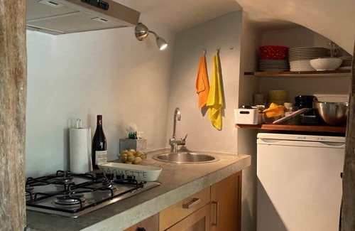 Suze-la-Rousse Cottage | XIX° Century Provencal Cottage